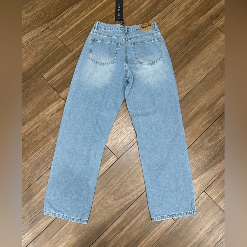 White Fox Boutique Denim Jeans - Picture 4 of 4